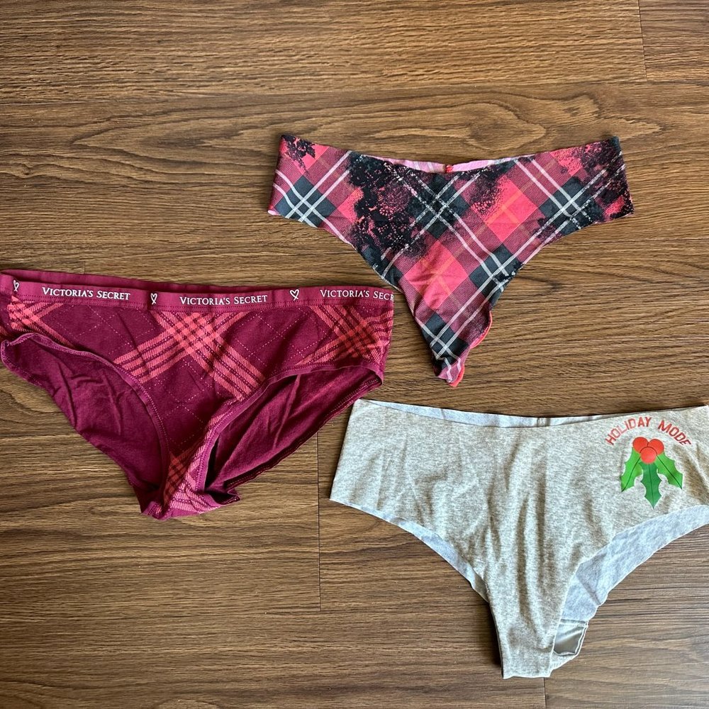 2018 3 Christmas Holiday Victoria's Secret Panties & Thong Red & Grey - Medium